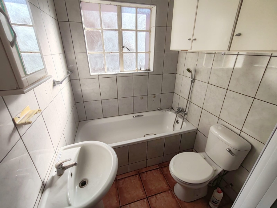 2 Bedroom Property for Sale in Potchefstroom North West